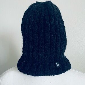 London Fog Black Knit Hat
